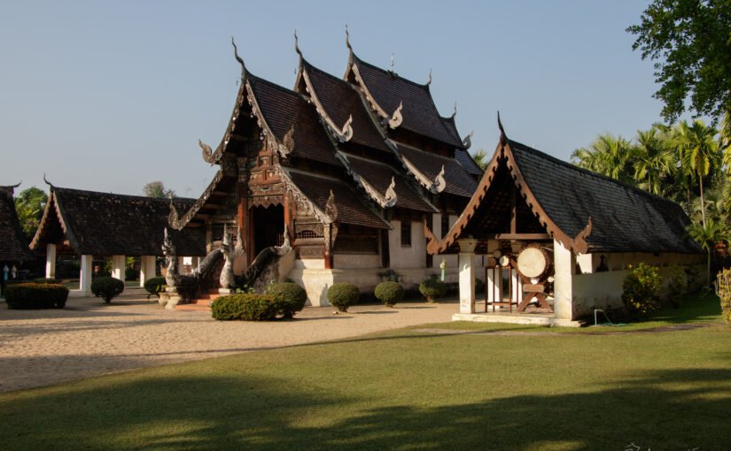 Wat Intharawat (Wat Ton Kwen). The ideal temple for europian